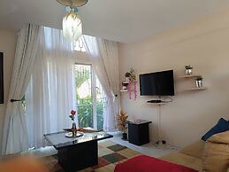 Apartment Sleeps 2 With Queen Bed