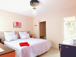 Apartment Sleeps 2 With Queen Bed