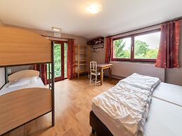 Spacious Group Stay in Wanne