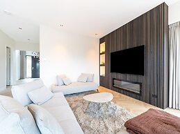 Beautiful Water Villa Near Harderwijk