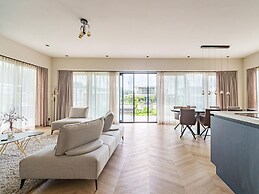Beautiful Water Villa Near Harderwijk