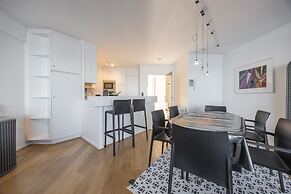 Apartment With two Terraces and sea View