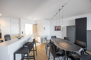 Apartment With two Terraces and sea View