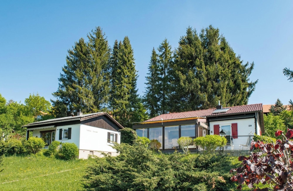Comfort With Garden Views