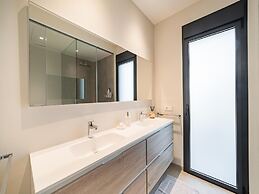 Luxury Villa Near Las Colinas