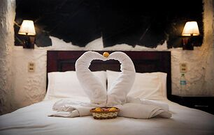 KW HOTEL