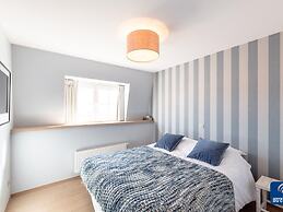 Elegant Seaside Apartment