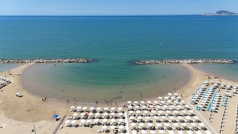 Bajamar Beach Hotel