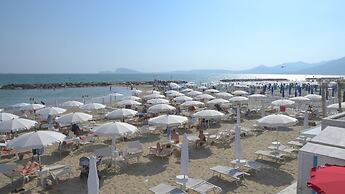 Bajamar Beach Hotel