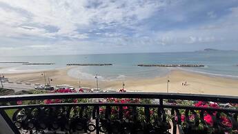 Bajamar Beach Hotel