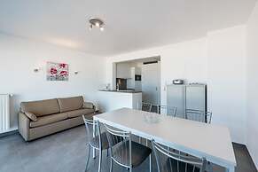 Apartment on Sea Wall With Stunning Views