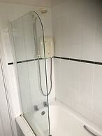 Comfortable Baltimore Home With Modern Amenities Ideal for Families