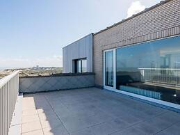 Penthouse in Seafront With Stunning Sea View