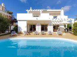 Holiday Home With Garden and Private Pool