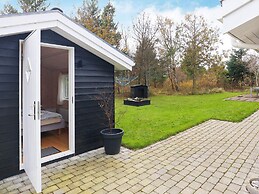 10 Person Holiday Home in Fjerritslev