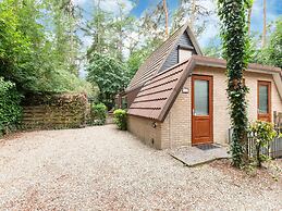 Lanaken Luxe Garden Retreat
