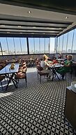 Rever Hotel