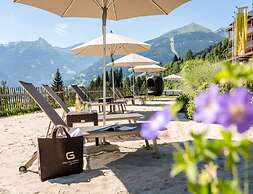Lakeside Escape With Garden Fun