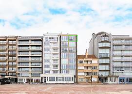 Apartment on Belgian Coast With Sea Views