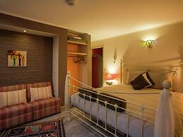 Very Nice Manor House in North African Atmosphere