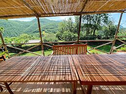 Luxurious Umbrian Retreat for 10 With Private Terrace and Pool