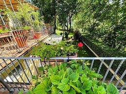 Luxurious Umbrian Retreat for 10 With Private Terrace and Pool
