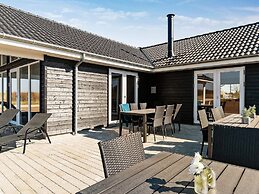 5 Star Holiday Home in Grenaa