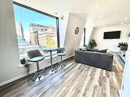 Remarkable 2-bed Apartment in Liverpool