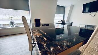 Inviting 2-bed Apartment in Liverpool