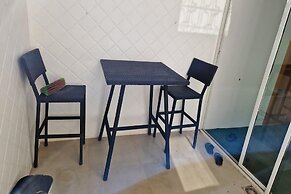 2 Bed Villa, Sleeps 4 - Garden, Wifi, Parking