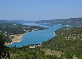 Studio in Greoux-les-bains Near Lakes