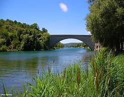 Studio in Greoux-les-bains Near Lakes