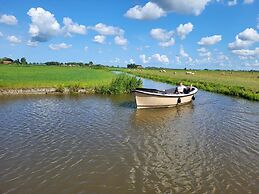 Lovely Villa on the Frisian Water