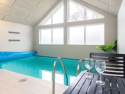 14 Person Holiday Home in Vaeggerlose