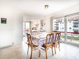 Apartment Near Dunes in Koksijde