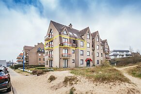 Apartment Near Dunes in Koksijde