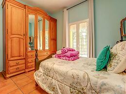 Charming Villa With Private Pool