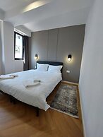 Executive Suites by Modern Living