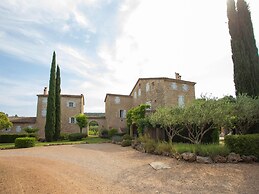Chateau in Lorgues With Pool & Vineyard Views