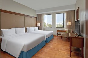 Holiday Inn & Suites Batangas Limapark by IHG
