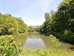 Nature Retreat by the Lakes