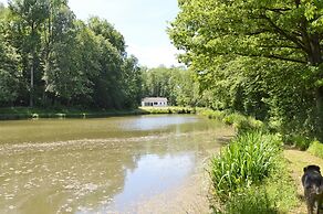 Nature Retreat by the Lakes