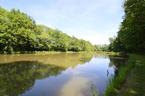 Nature Retreat by the Lakes