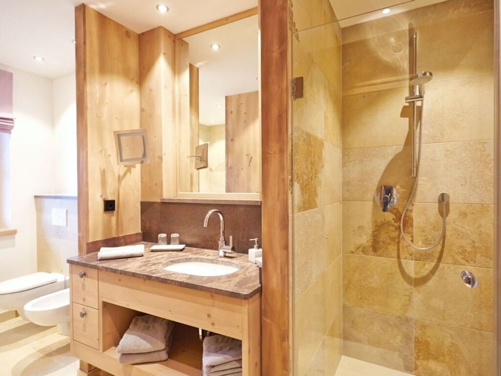 Suite Birch Modern Retreat
