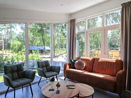 Stylish Hoenderloo Family Bungalow
