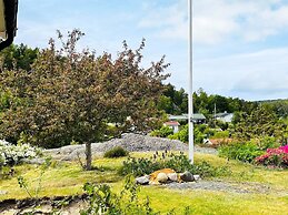 6 Person Holiday Home in Uddevalla-by Traum