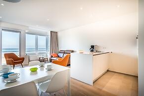 Apartment by the Beach