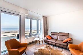Apartment by the Beach