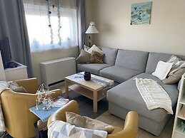 Charming Waterside Getaway