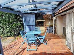Geraeumiges Ferienhaus mit Garten